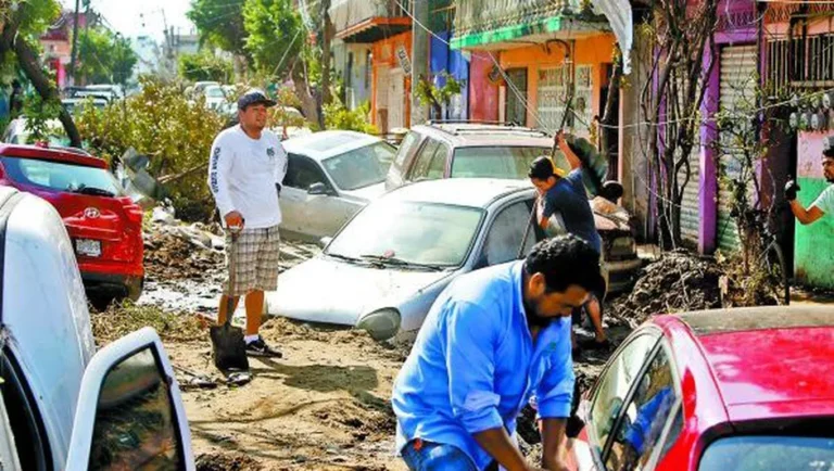 Informan que Huracán ‘Otis’ ha dejado 50 muertos y 30 desaparecidos en Guerrero