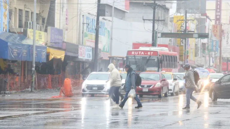 Prevén bajas temperaturas y lluvia ligera para este lunes en NL