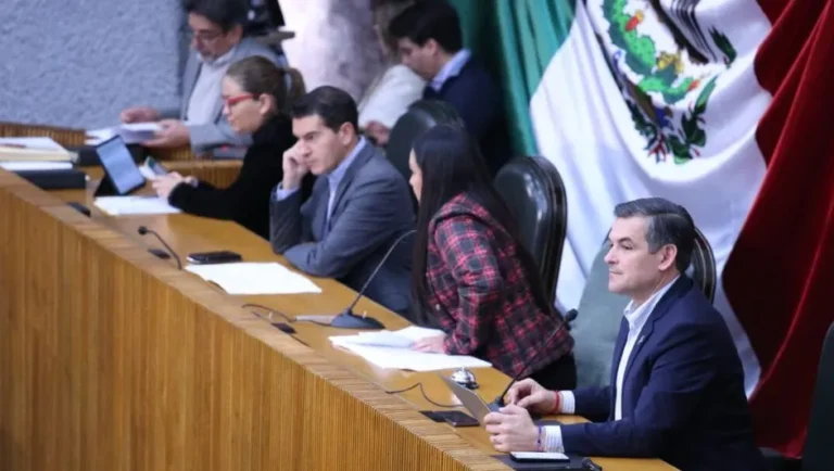 Presupuesto de Egresos empuja guardias legislativas en Nuevo León