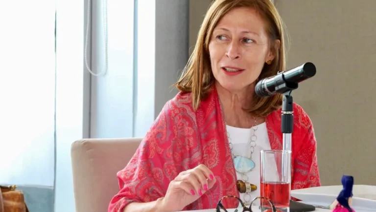 Mis padres me educaron pensando que ser mujer no era una limitante: Tatiana Clouthier