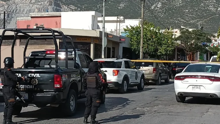 Catean viviendas en municipios de García y Santa Catarina