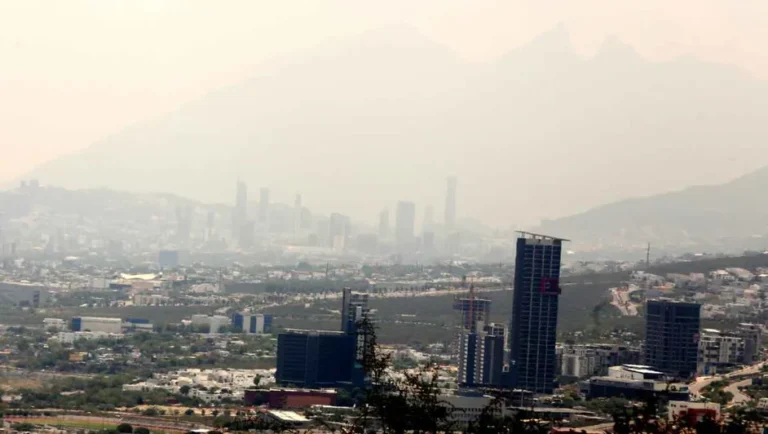 Prevalece la mala calidad del aire en Nuevo León