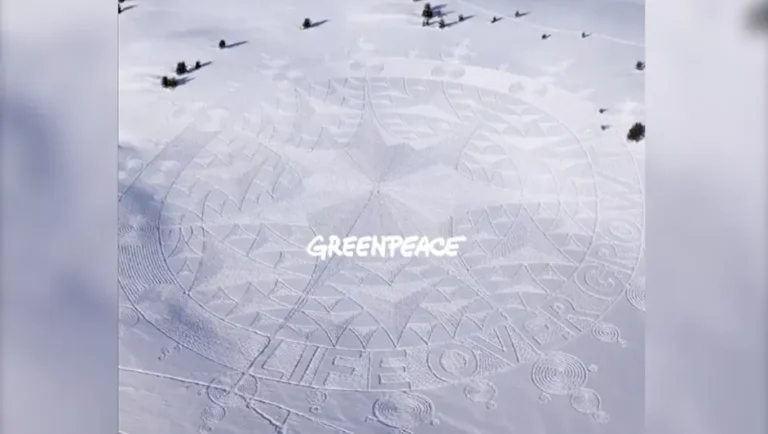 Greenpeace protesta contra foro económico en Davos