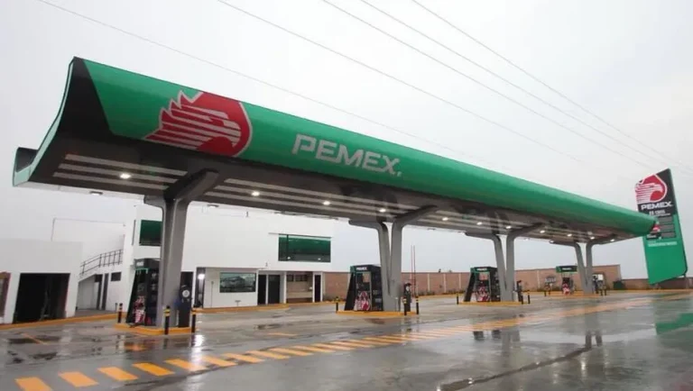 Reportan México dejará de importar gasolinas a finales del sexenio de AMLO