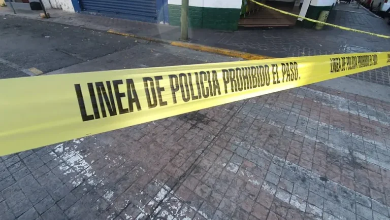 Hombre atropella a su ex novia en Linares, Nuevo León