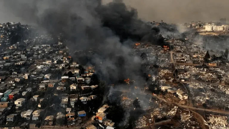 Envía México 26 toneladas de despensas a Chile para apoyar afectados por incendios