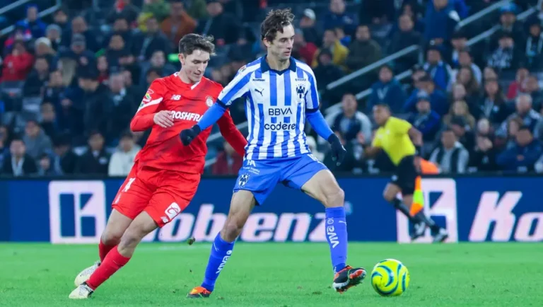 Rayados mantiene el invicto pero pierde liderato tras empatar ante Toluca