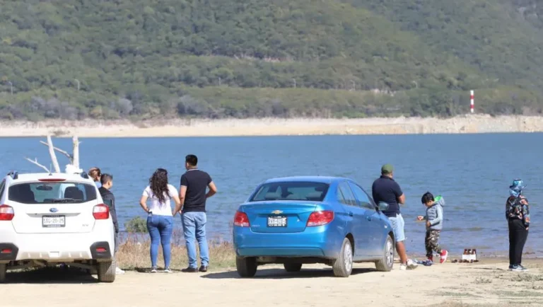 Reportan baja afluencia de visitantes en presa ‘La Boca’ pese a asueto