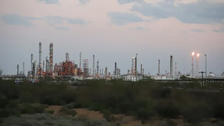 ASEA comienza inspección a refinería de Cadereyta por orden de juez