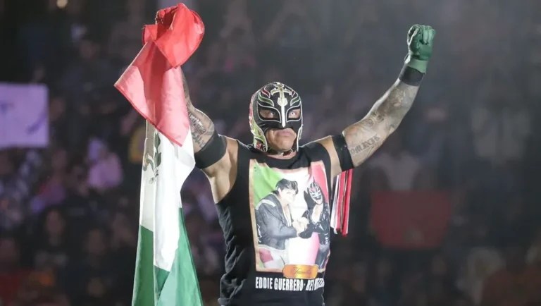 WWE retorna a México con SuperShows Summer Tour y Rey Mysterio en 2024