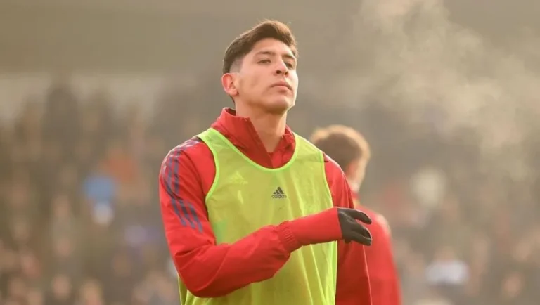 Edson Álvarez reconoce que Ajax no lo dejó llegar al Chelsea