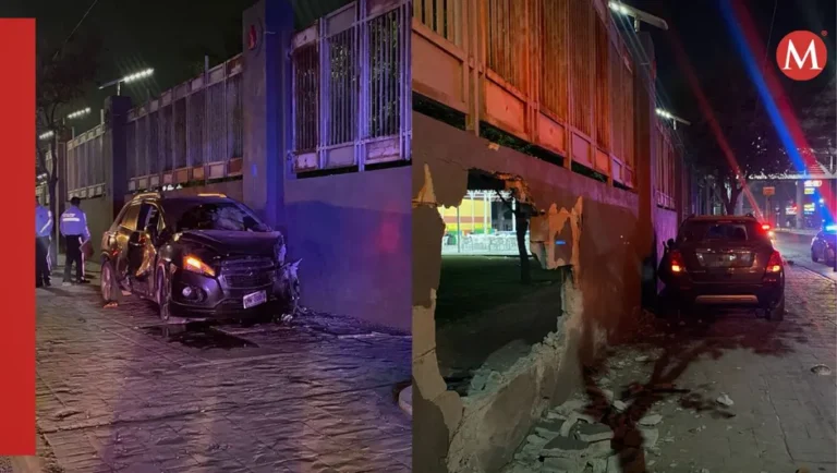 Mujer atropella a tránsito de Monterrey tras huir de antialcohólica y choca contra barda