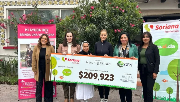 Soriana y Fundación Multimedios entregan donativo a Hogar de la Misericordia