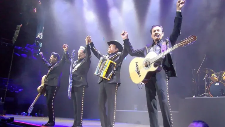 Los Tigres del Norte encabezan el segundo Macrofest del 2024