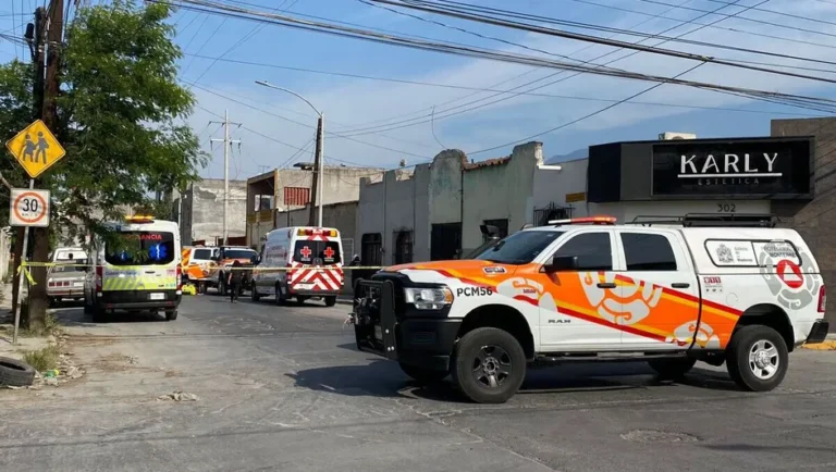 Fallece pareja en el incendio de una casa en la colonia Treviño, en Monterrey