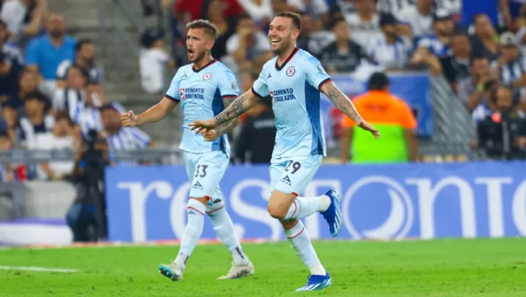 Cruz Azul vence 1-0 a Rayados y tiene la ventaja en la semifinal del Clausura 2024