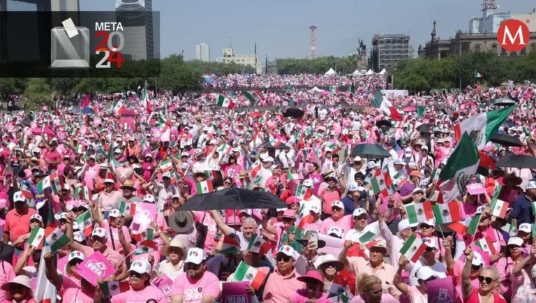 Más de 30 mil ciudadanos se reúnen en la marcha «Marea Rosa» en Monterrey