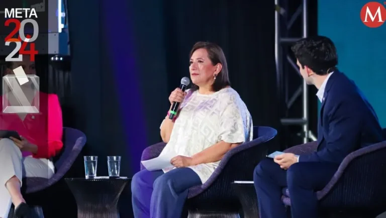 Xóchitl Gálvez dialoga con estudiantes del Tec de Monterrey durante el foro ‘Actúa’