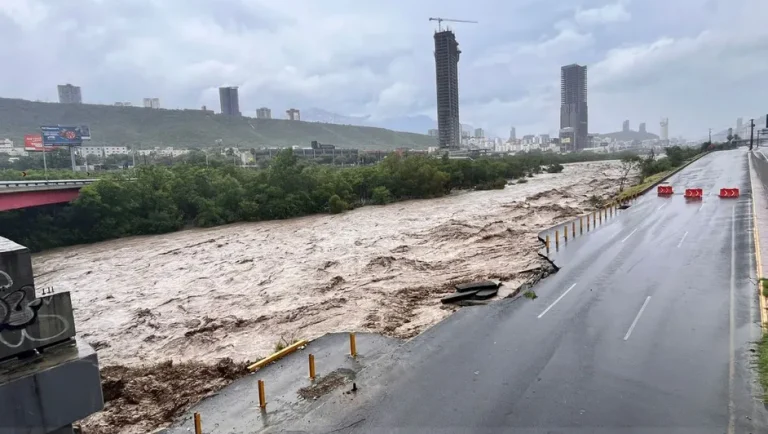 Monterrey tendrá desviaciones en Constitución y Morones Prieto tras desgajamientos