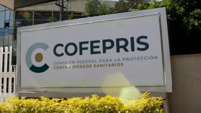 Cofepris reabre 22 laboratorios tras escándalo de monopolio en medicamentos