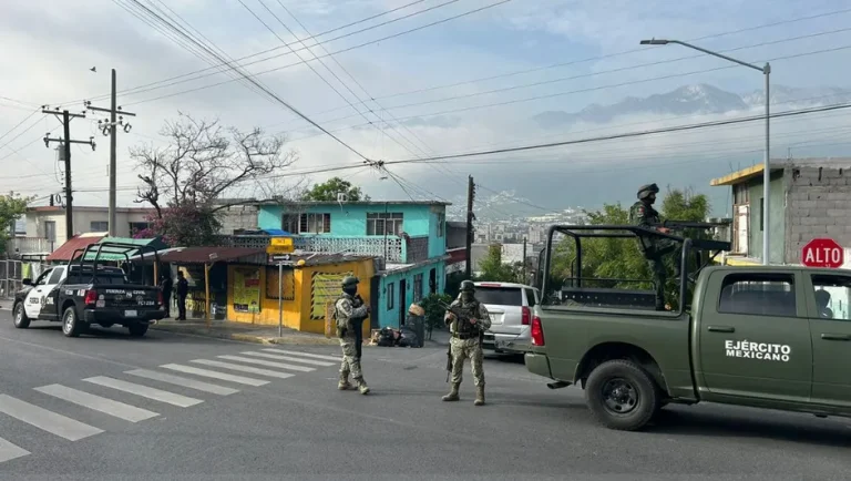 Catean simultáneamente tres domicilios en San Pedro Garza García