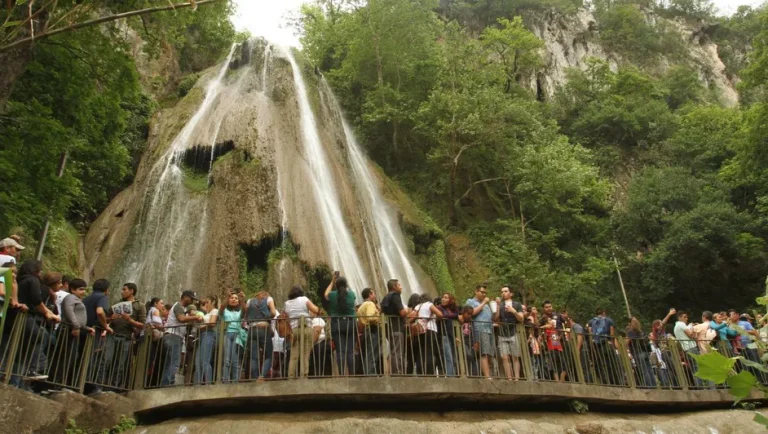 Estiman más de 576 mil turistas en Nuevo León durante periodo vacacional