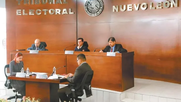 Tribunal Electoral determina que alcalde de El Carmen ejerció violencia política contra síndica