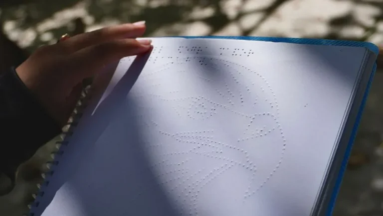 Braille y aves: la chica invidente que hizo posible mirar en Quintana Roo