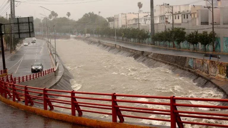 Seguirán las lluvias durante este lunes en Nuevo León