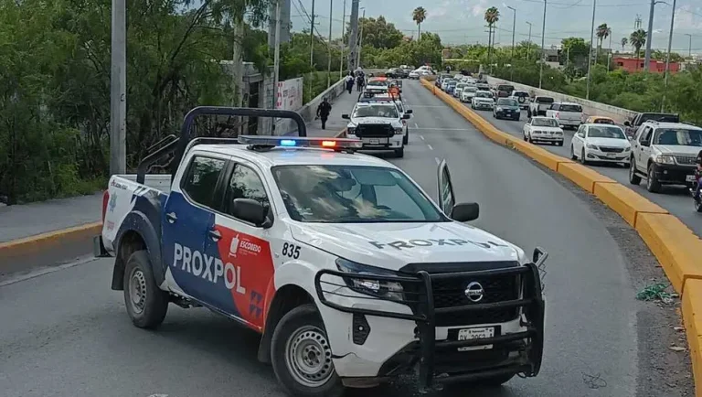 Aumenta a tres el número de policías muertos tras caer al río Pesquería