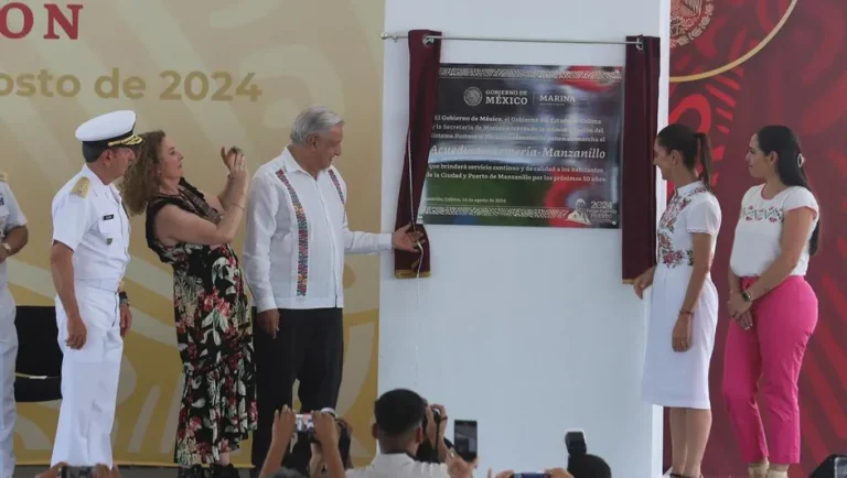 AMLO y Sheinbaum inauguran acueducto en Colima