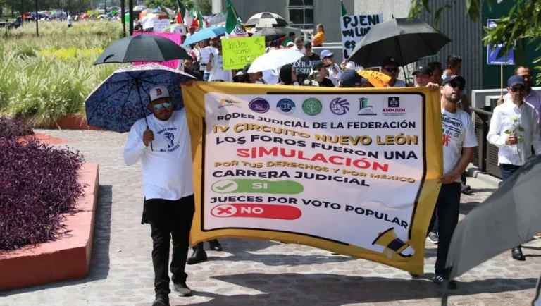 Integrantes del Consejo de la Judicatura Federal protestan contra reforma judicial en Monterrey