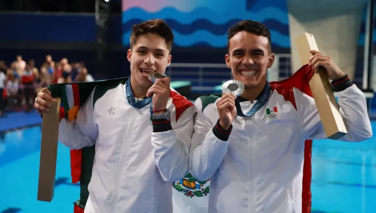 Osmar Olvera y Juan Celaya ganan medalla de plata en los Juegos Olímpicos 