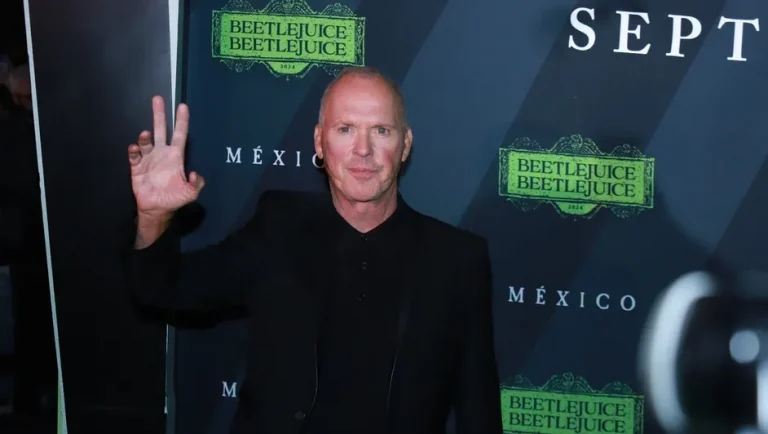 “Beetlejuice me dio libertad creativa”, destaca Michael Keaton