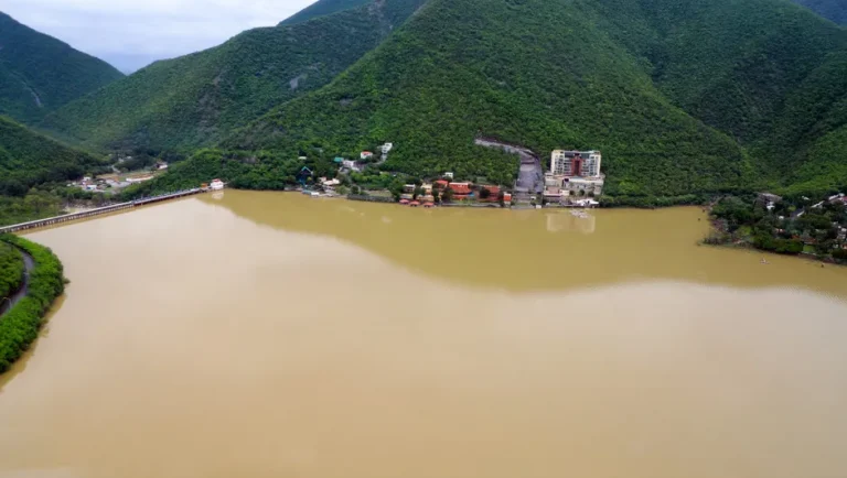 Presas de Nuevo León continúan en su máxima capacidad tras lluvias