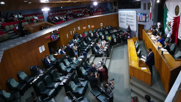 Diputados acuerdan reunirse con el gobernador Samuel García el miércoles 23 de octubre