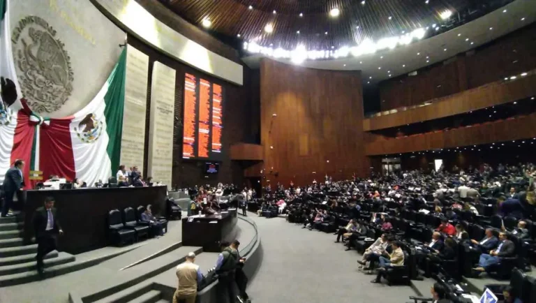 Diputados aprueban extinción de siete órganos autónomos