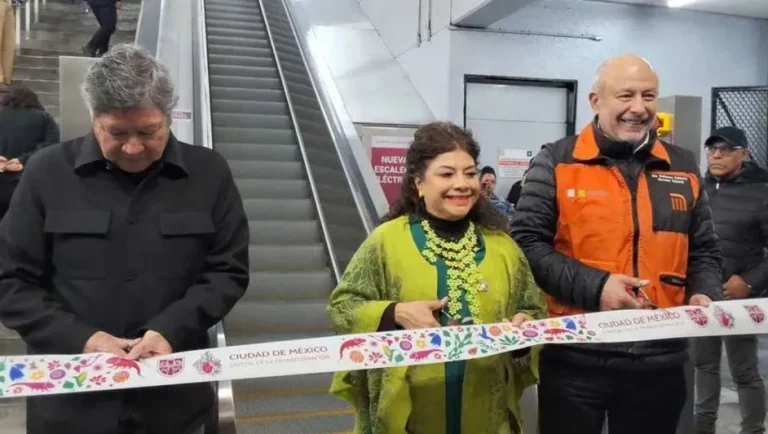 Clara Brugada entrega escaleras eléctricas en Metro Puebla de la Línea 9