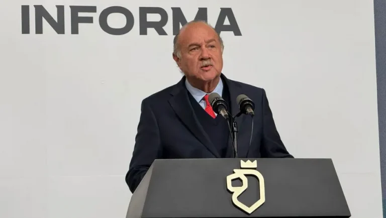Javier Navarro pide a fiscales, magistrado y auditor dejar cargos tras invalidez de la Corte