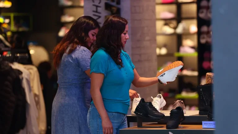Un 52% de los mexicanos destina su aguinaldo a las compras de Navidad: Ramki