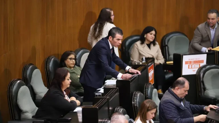 MC presenta paquete de iniciativas contra explotación financiera en NL