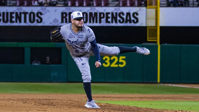 Tomateros vencen a Sultanes en inicio de serie