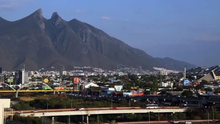 Monterrey entra en top 10 de ciudades de México más destacadas para universitarios