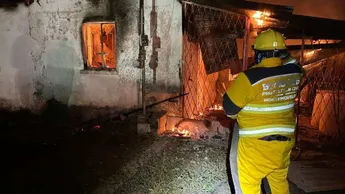 Mujer pierde la vida a causa de incendio en su casa en Montemorelos, NL