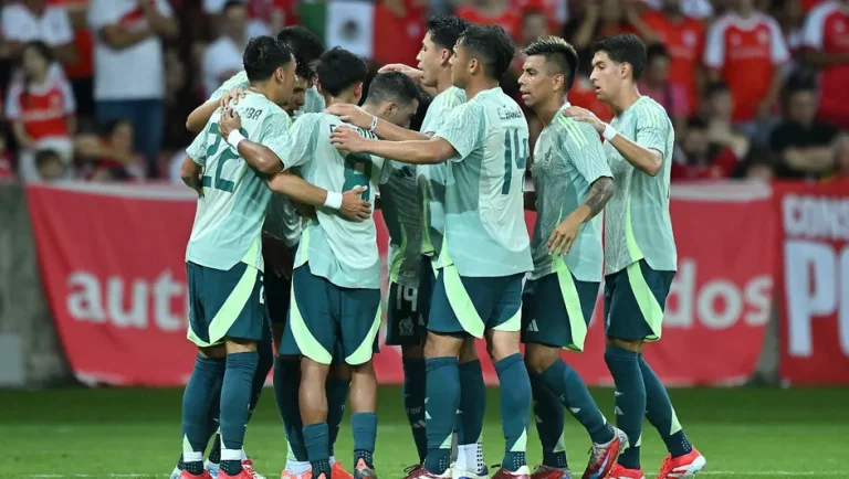 Selección mexicana hizo frente al Inter de Porto Alegre en Brasil obteniendo la victoria