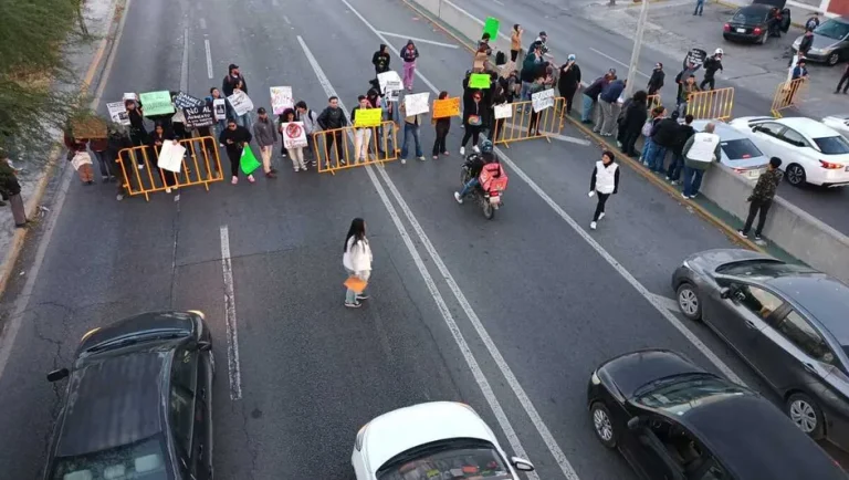 Protestan en Monterrey por aumento a las tarifas del transporte