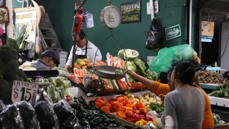 Registran caída de precios de frutas y verduras en Nuevo León