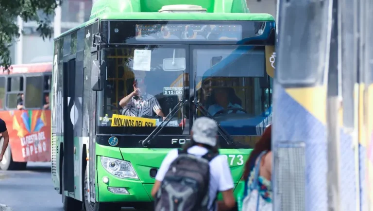 Señalan deficiencias del transporte público de NL ante posible aumento en tarifa