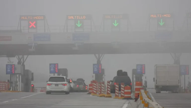 Autoridades realizarán operativos en carreteras de Nuevo León por frío