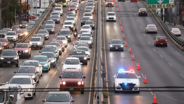 Carril de contraflujo continuará de manera permanente sobre avenida Gonzalitos